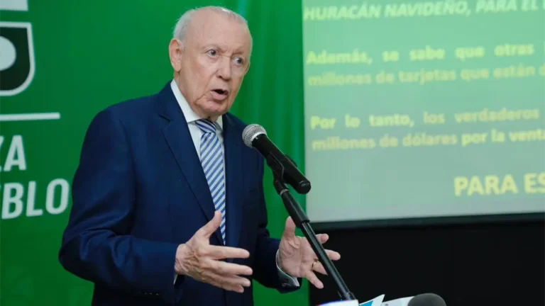 Rafael Alburquerque denuncia corrupción gobierno PRM en programas sociales