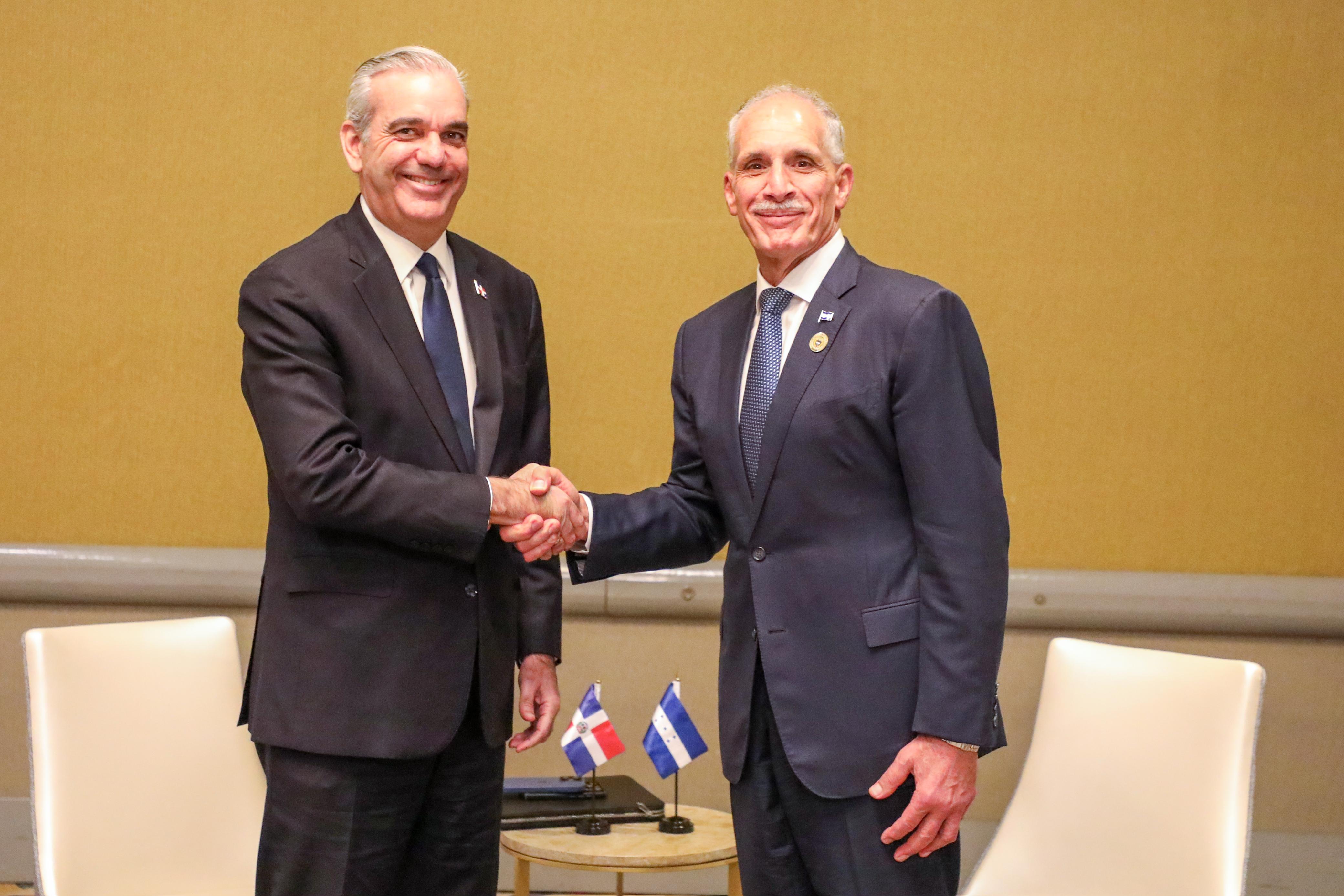 Presidente de Honduras reconoce y felicita al presidente Luis Abinader por extraordinario éxito organizativo de los Juegos Centroamericanos y del Caribe Santo Domingo 2026