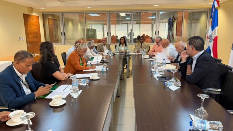 UASD, Gobierno y sociedad civil conforman comité para impulsar la Mesa de Desarrollo Rural Territorial.