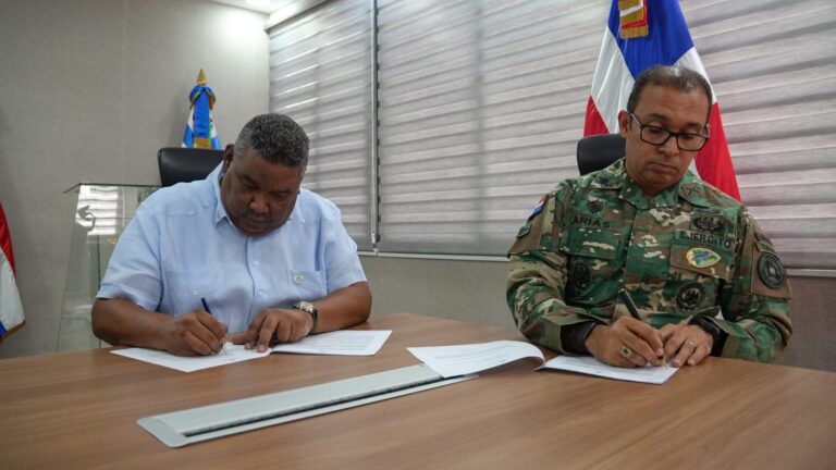 ECO5RD y el Ejército de República Dominicana suscriben acuerdo para fortalecer la gestión de residuos sólidos