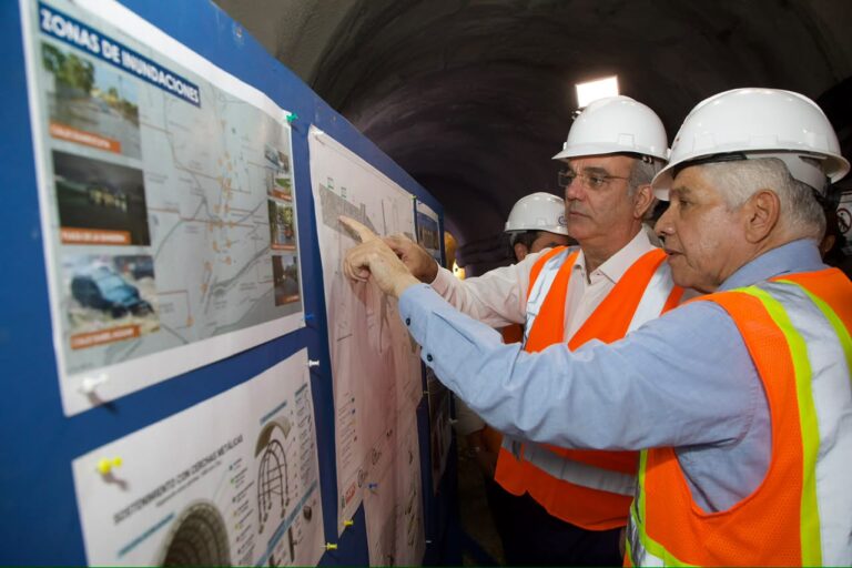 Presidente Abinader supervisa túnel pluvial de la avenida Luperón que se construye con fondos de Aerodom, para evitar inundaciones en la zona
