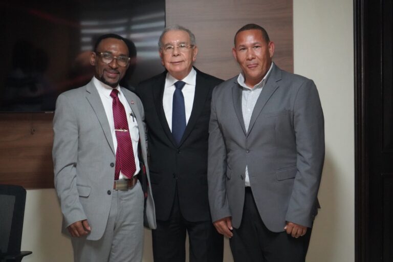Luis José Rosso se integra al PLD tras reunirse con Danilo Medina y plantea soluciones a los problemas de Azua